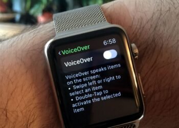 How to setup and use VoiceOver on Apple Watch