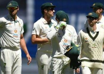 Aussie Cricket Star Clinches