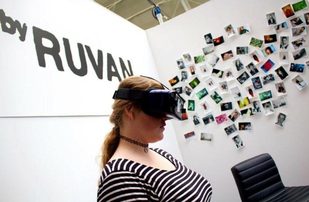Virtual Reality: The New Frontier in Educational Innovation