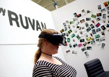 Virtual Reality: The New Frontier in Educational Innovation