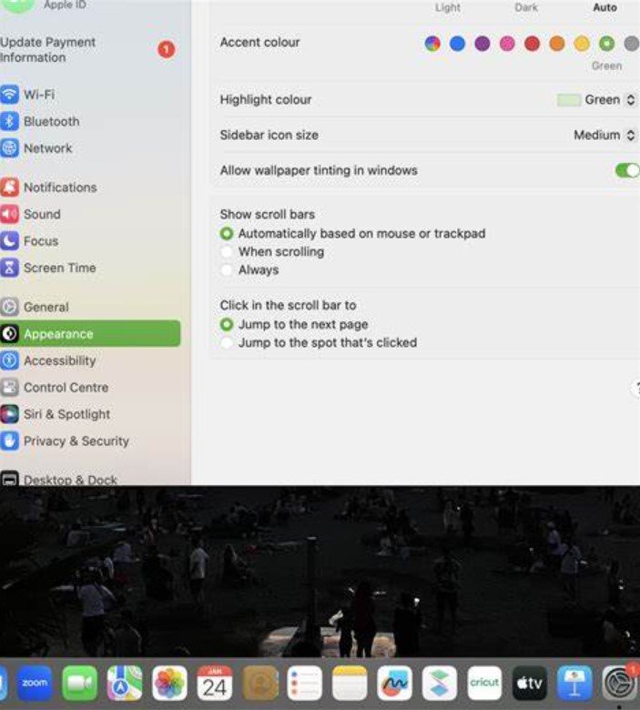 Apple device software update notification screen